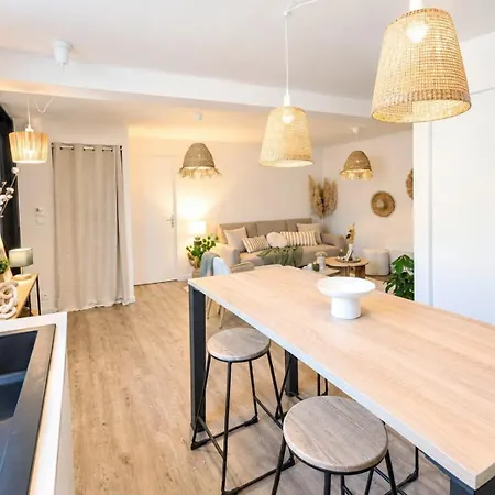 Cosy Centre